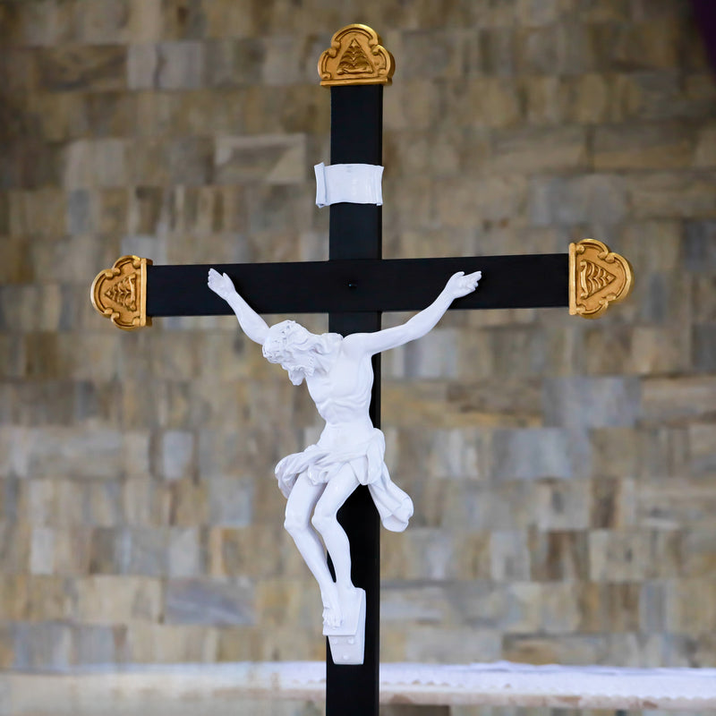 Crucifixo Romano com Base