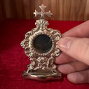 Relicário Devocional banhado a níquel