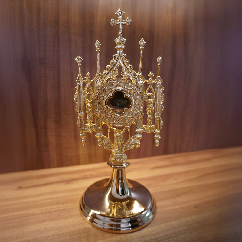 Relicário Virtudes banhado a ouro