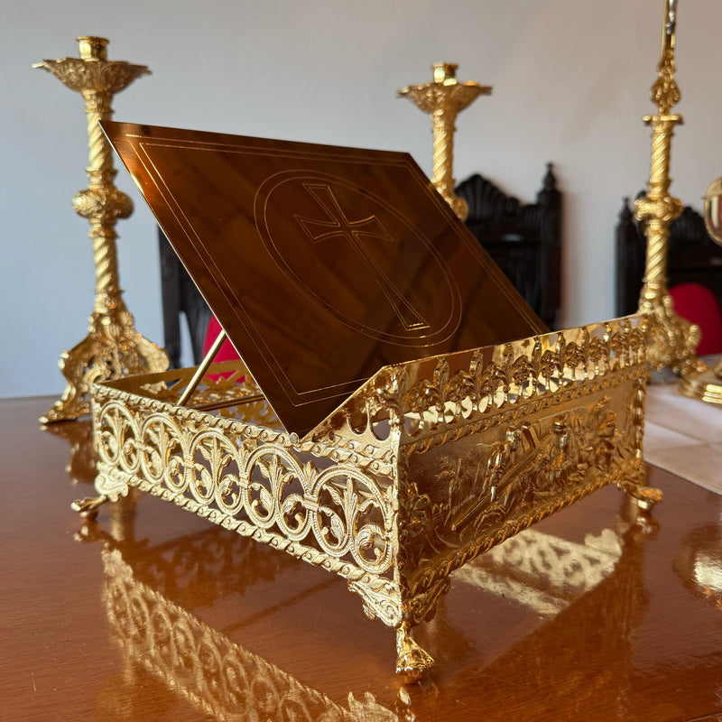 Estante de Altar Via Crucis banhada a ouro
