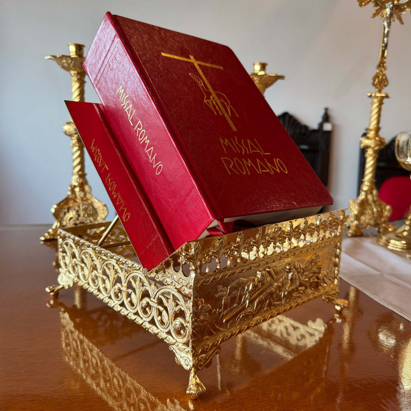 Estante de Altar Via Crucis banhada a ouro