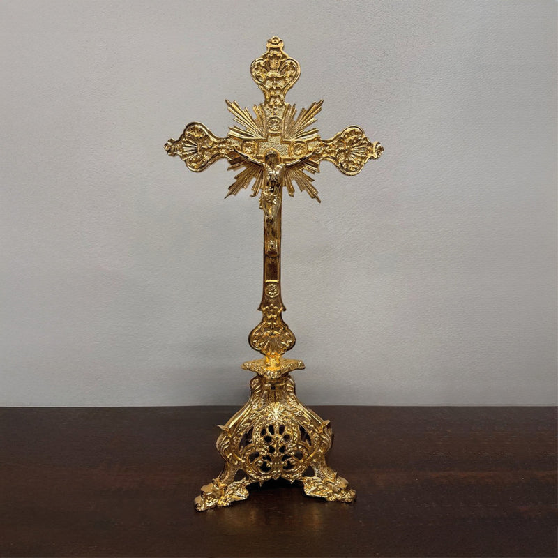 Crucifixo de Mesa/Altar Trabalhado 46cm banhado a ouro