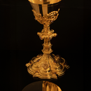 Cálice Cor Amoris banhado a ouro