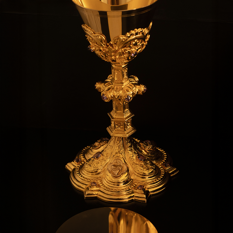 Cálice Cor Amoris banhado a ouro