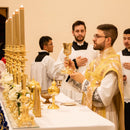 Conjunto de Castiçais Franceses com Cruz banhado a ouro (7 Peças)
