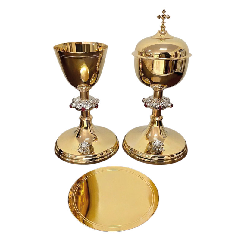 Conjunto de Cálice e Âmbula São Pedro banhados a ouro