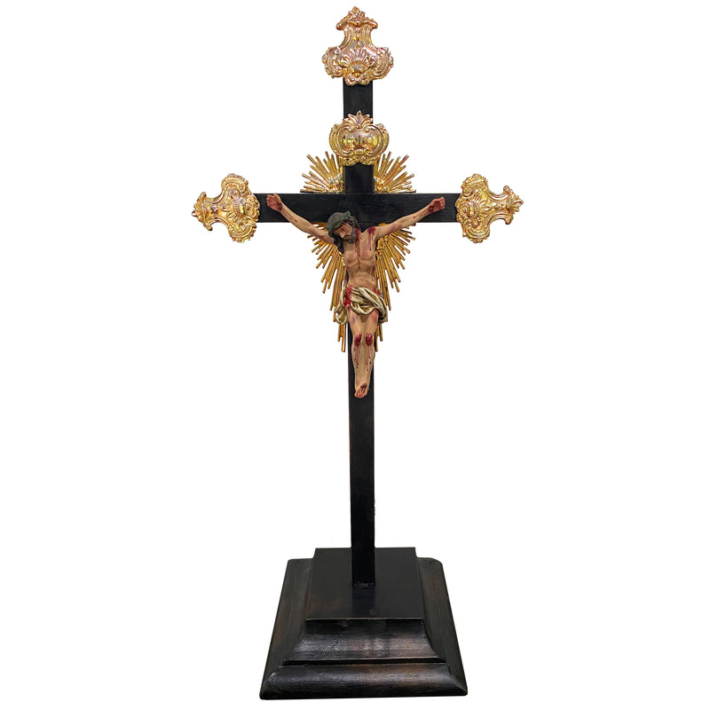 Crucifixo 53cm com Base Ornado com Metal banhado a ouro