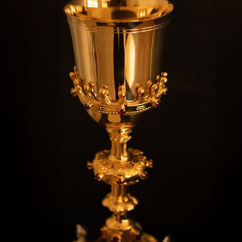 Cálice Vaticano banhado a ouro