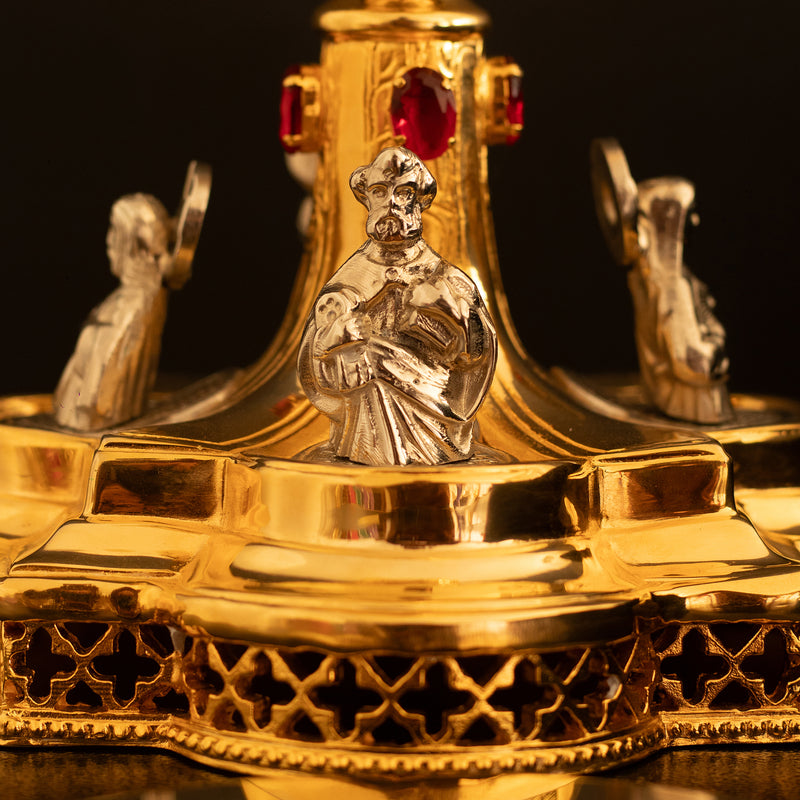 Cálice Vaticano banhado a ouro