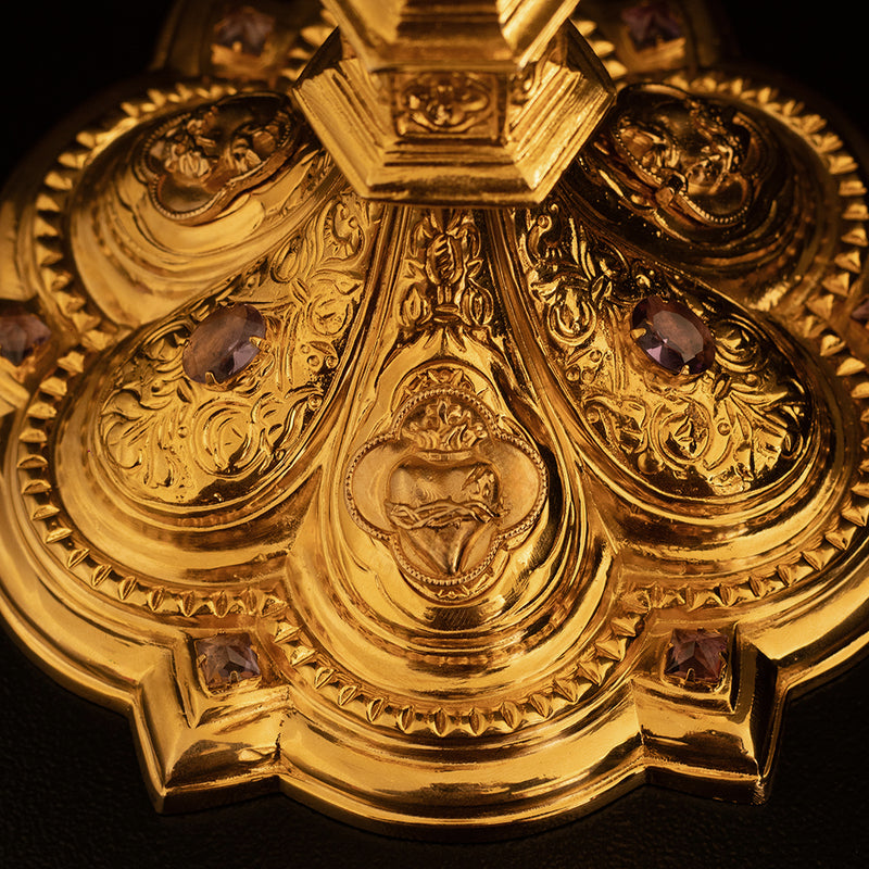 Cálice Cor Amoris banhado a ouro