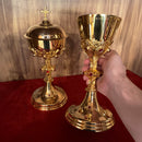 Conjunto de Cálice e Âmbula Ave Crux banhados a ouro