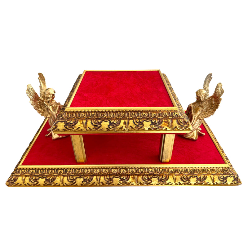 Trono com Anjos