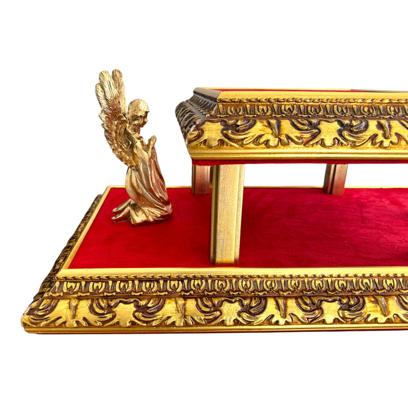 Trono com Anjos