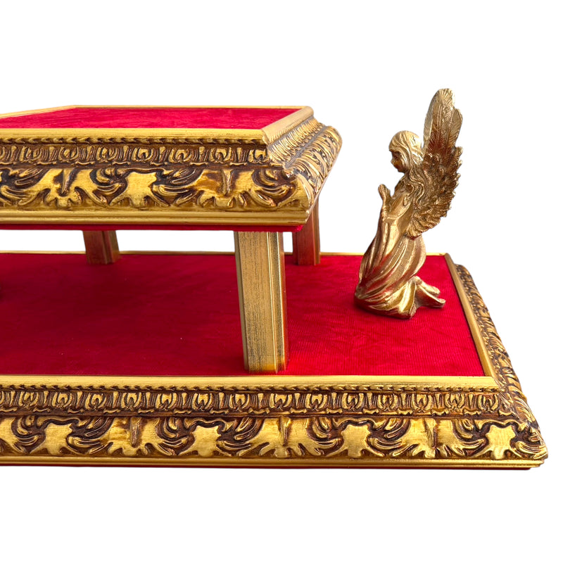 Trono com Anjos