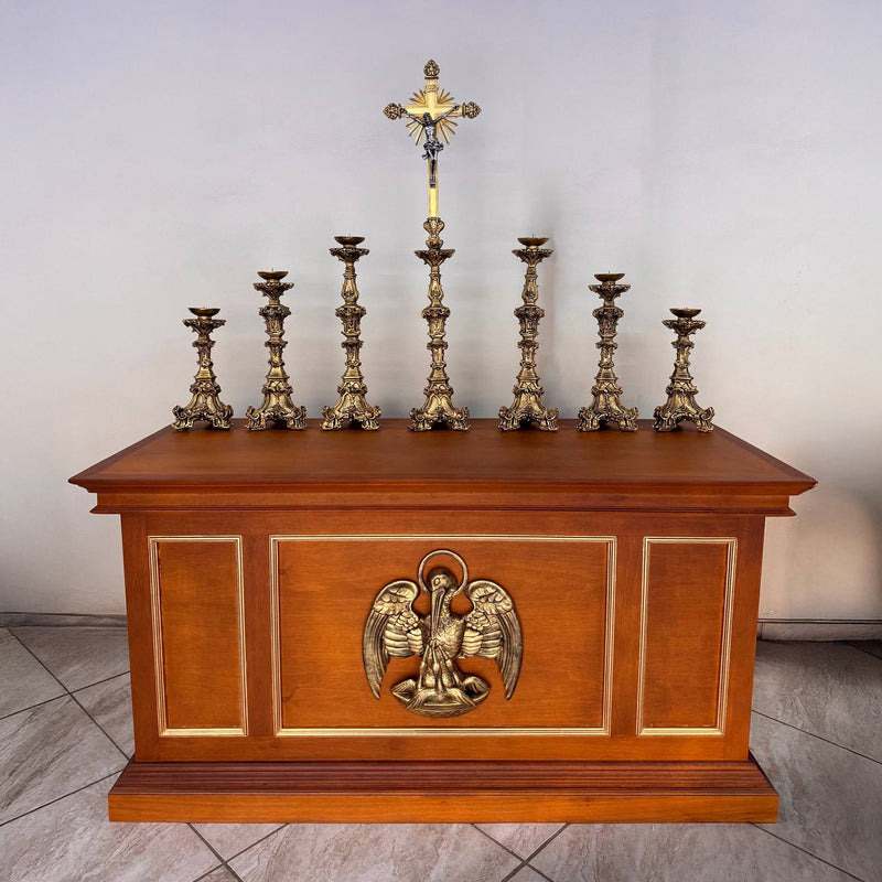 Altar Pelicano