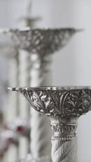 Conjunto de Castiçais Catedral Crescentes com Cruz banhado a níquel (7 Peças)