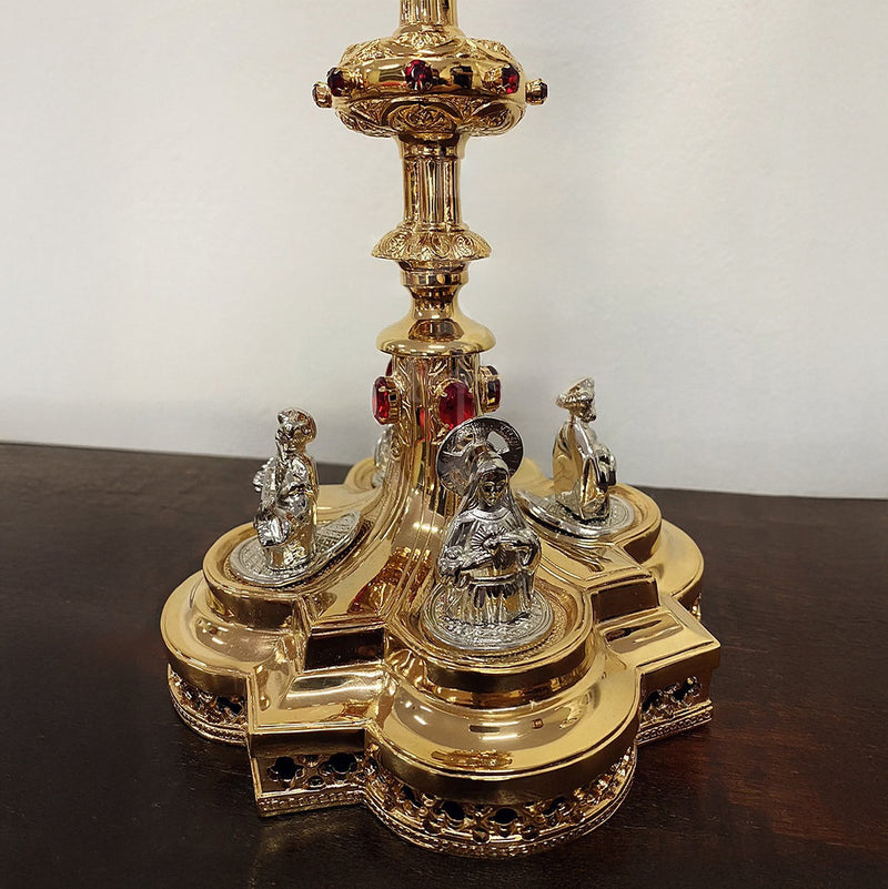 Cálice Vaticano banhado a ouro