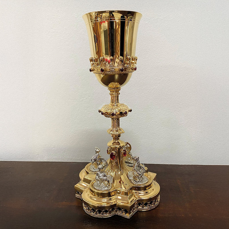 Cálice Vaticano banhado a ouro