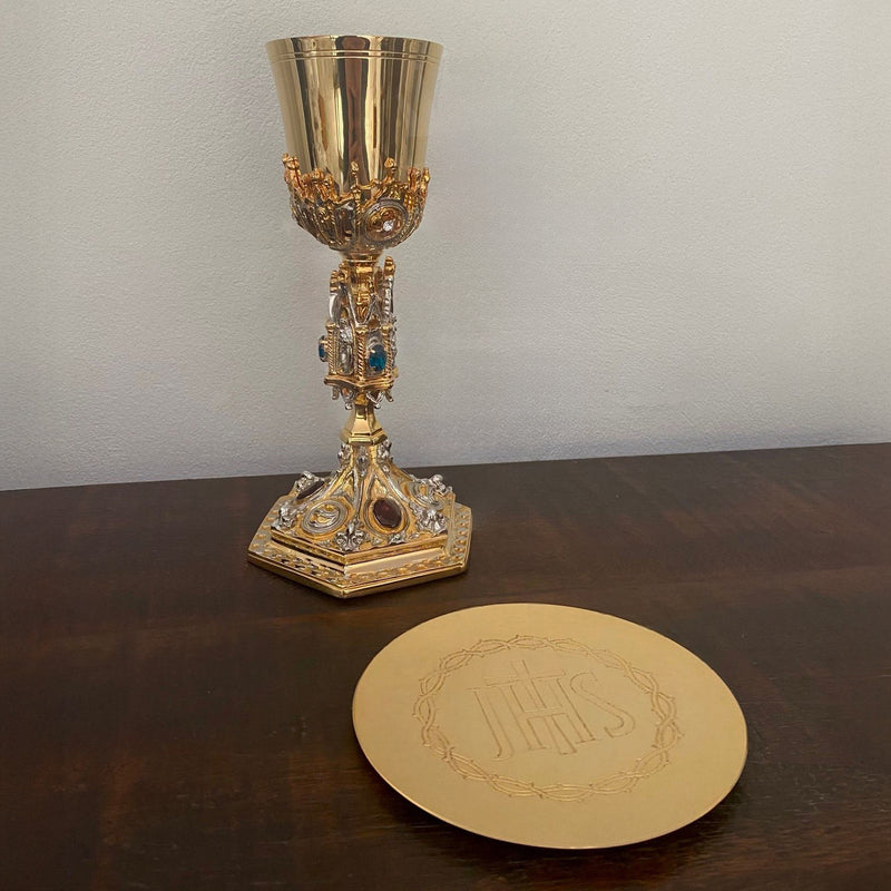 Cálice Virtudes em banho misto de ouro e níquel