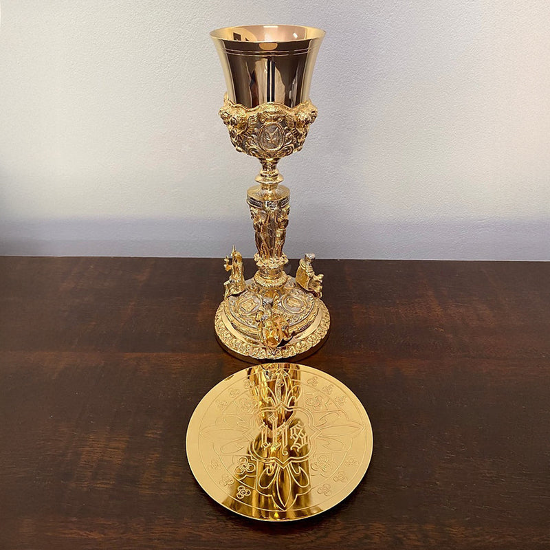 Cálice Romano em banho misto de ouro e níquel