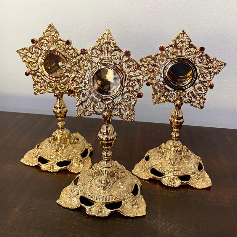Relicário Tradicional banhado a ouro