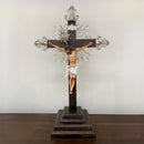 Crucifixo 103cm com Base Ornado com Metal banhado a níquel